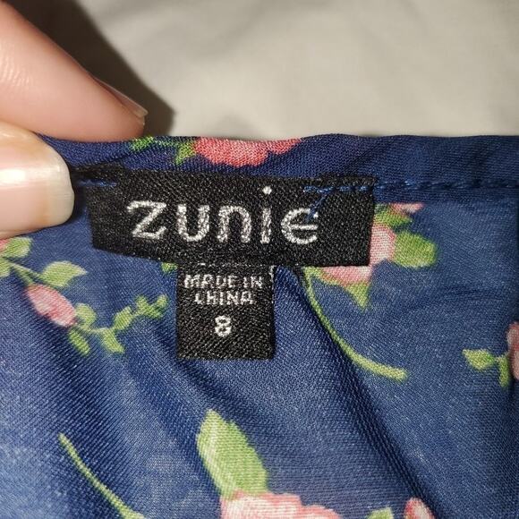Zunie size 8 floral sheer crop top with crochet detail. - Picture 6 of 11